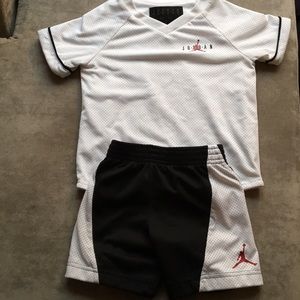 Toddler Jordan 2 piece set